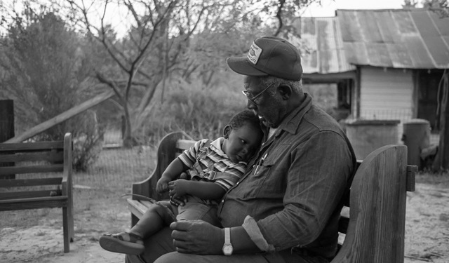 'The Upshaws of County Line: An American Family' Photography Exhibit and Gallery Talk