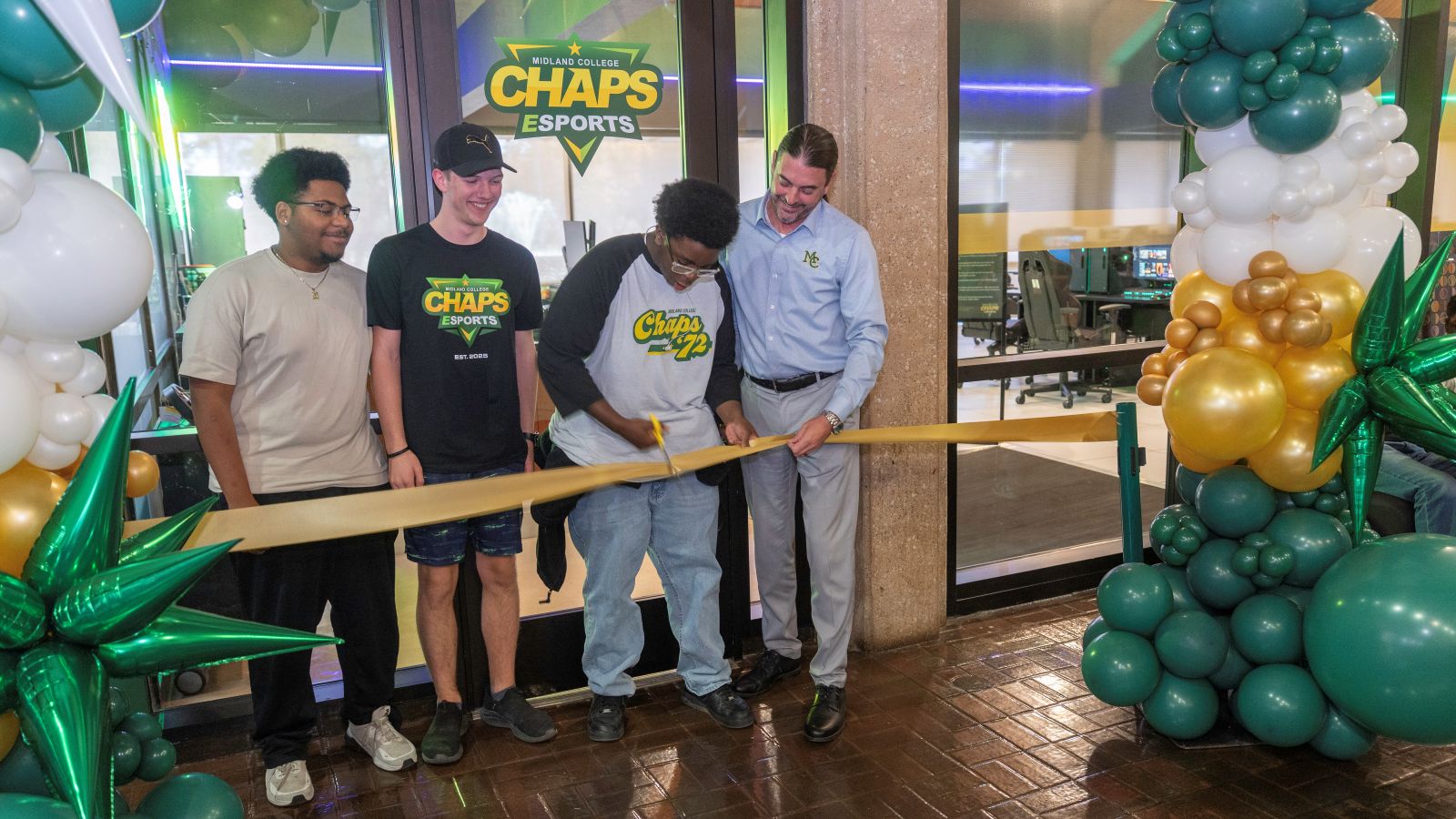 schaps esports arena grand opening ribbon cutting