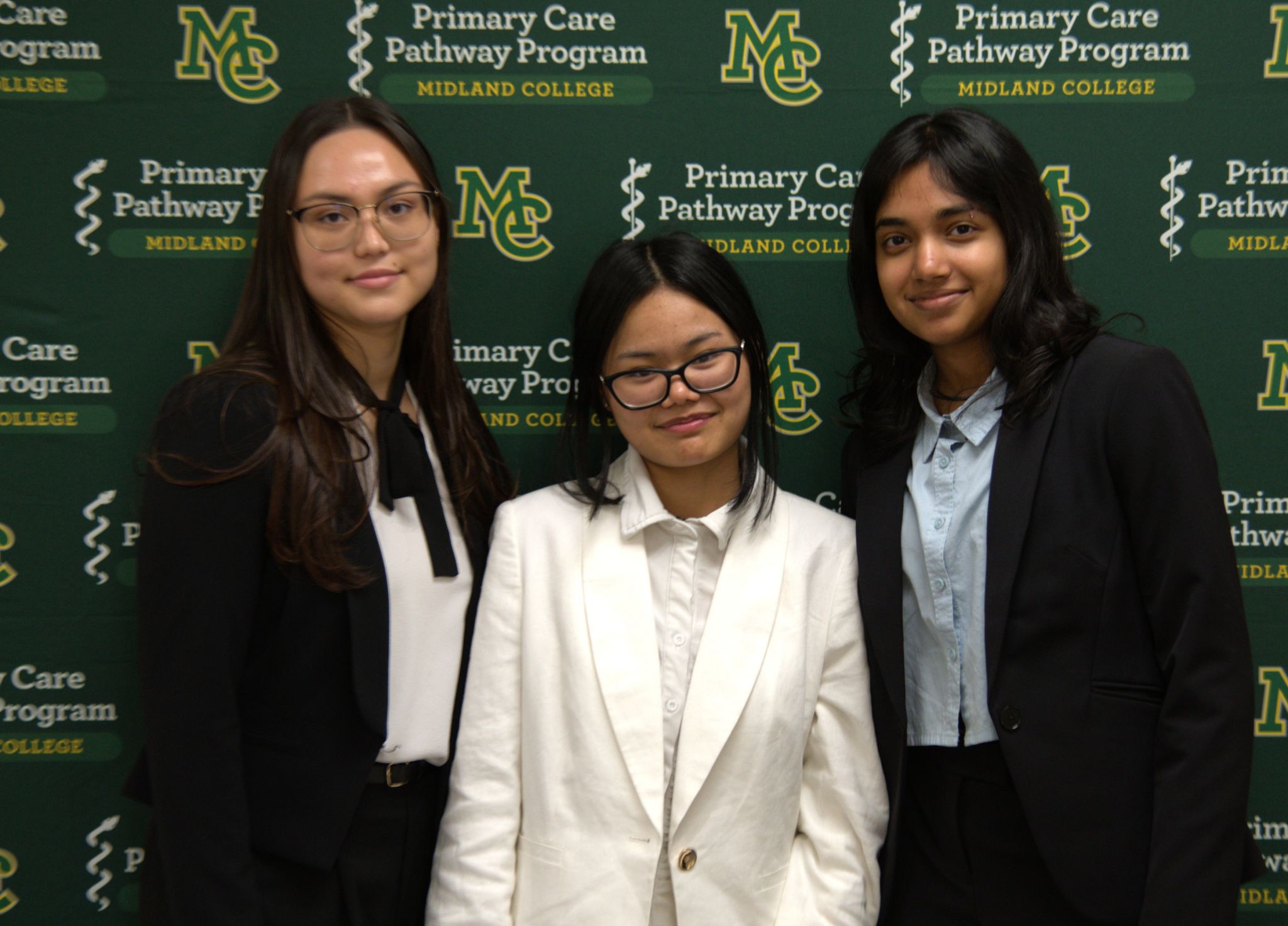 sAriana Blackwell, Zing Len, and Ovya Rajamanickam, students in its Primary Care Pathway Program (PCPP), have earned early admission to the Texas College of Osteopathic Medicine 